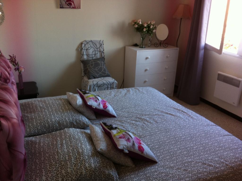Appartement La Plage En Provence Le Pradet Room photo