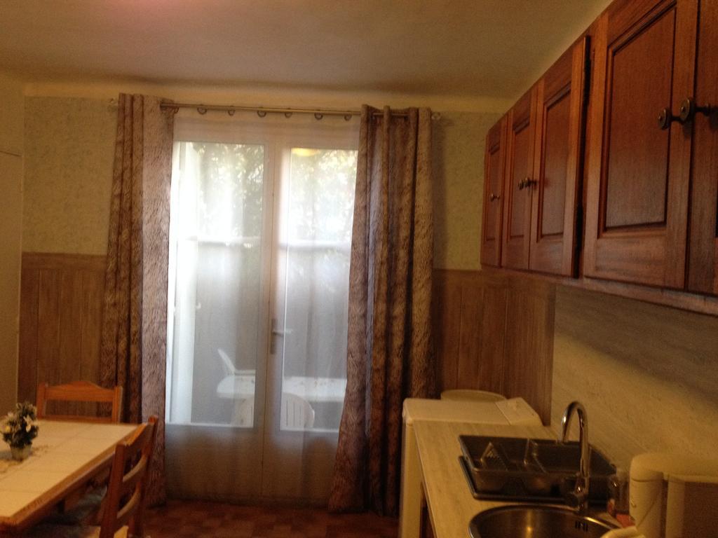 Appartement La Plage En Provence Le Pradet Room photo