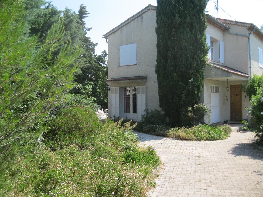 Appartement La Plage En Provence Le Pradet Room photo