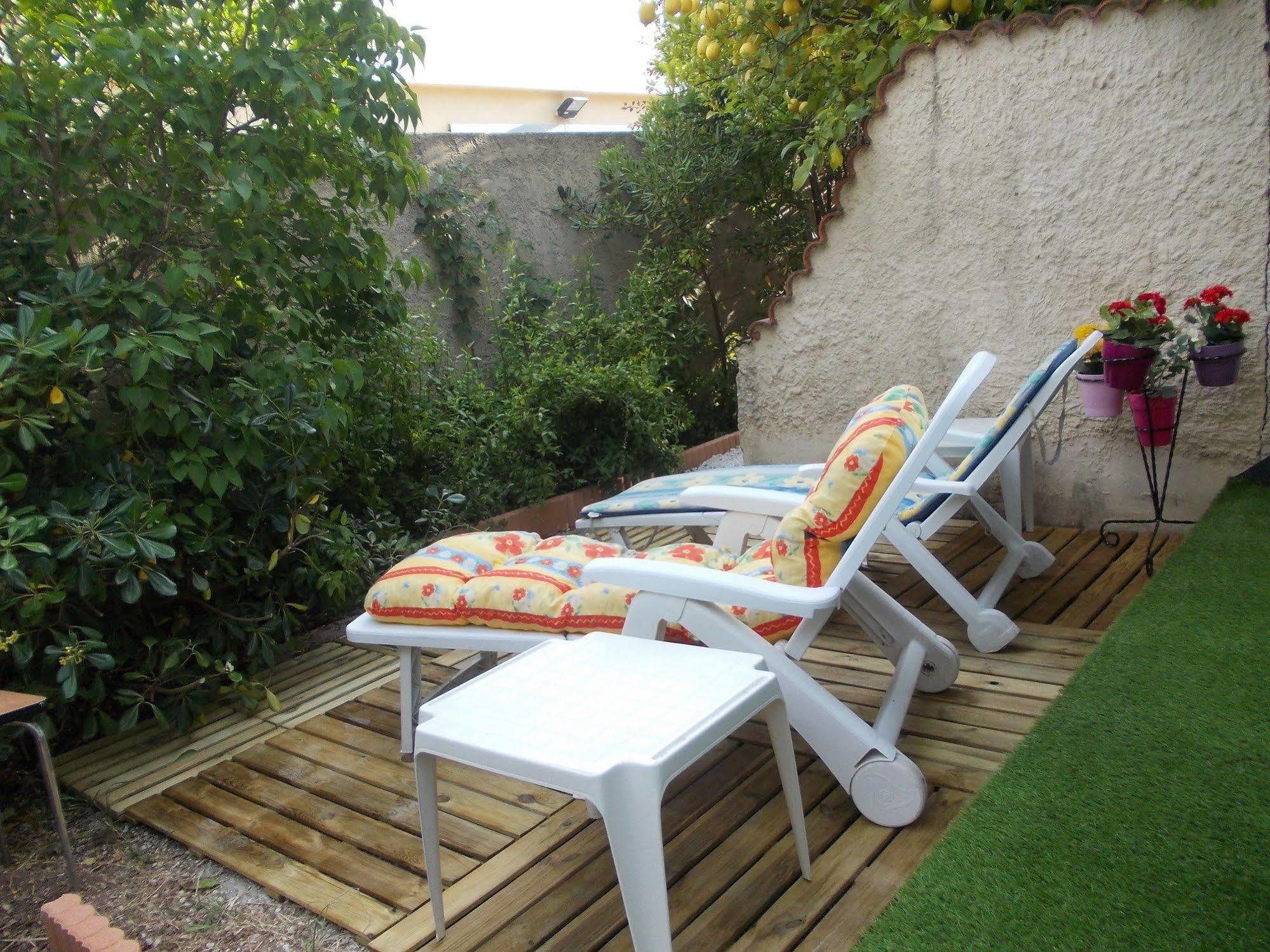 Appartement La Plage En Provence Le Pradet Exterior photo